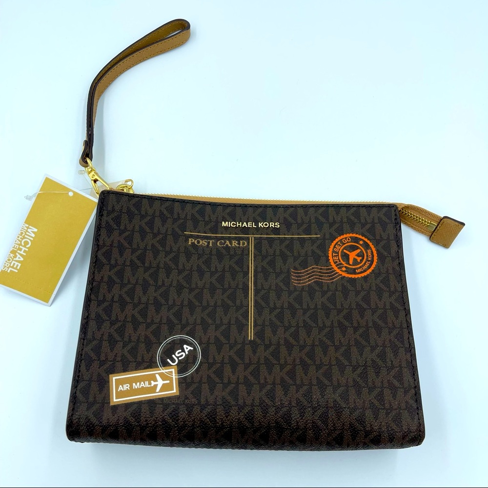 MICHAEL Michael Kors Signature Mail Large Box Travel Pouch Brown / Cashew NWT